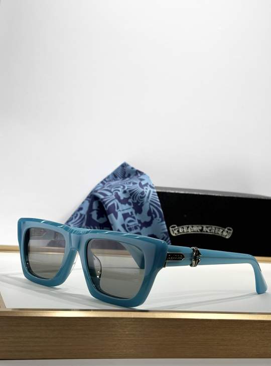 Picture of Chrome Hearts Sunglasses _SKUfw75327050fw
